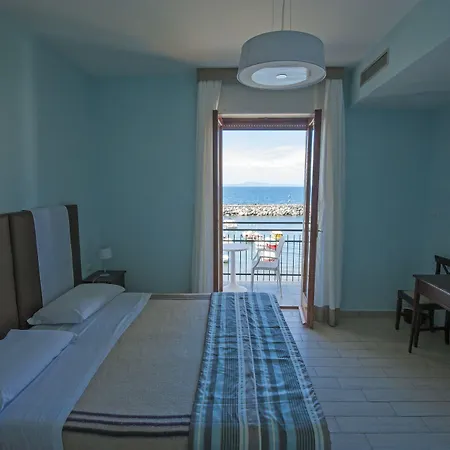 בית נופש Sea Breeze